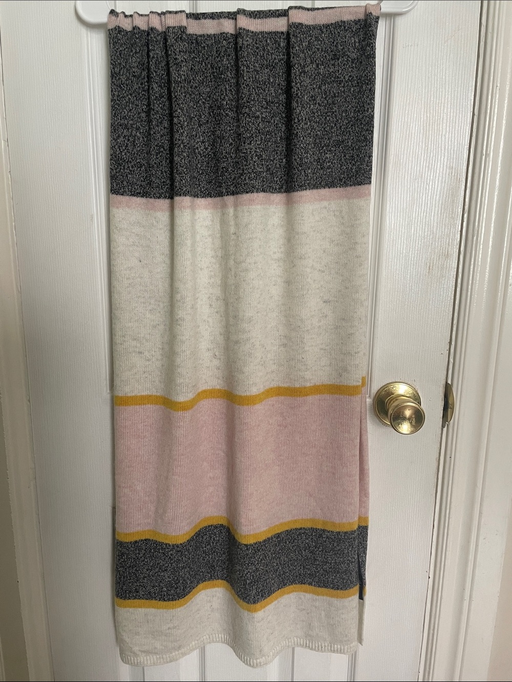 Reitmans Cashmere Blend Color Block Knit Scarf Pink Grey Cream
